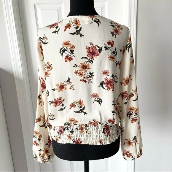 Socialite Chiffon Floral Print Faux Wrap Blouse - Picture 3 of 13